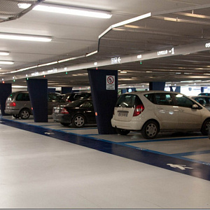 Промышленное освещение подземной автомобильной парковки 